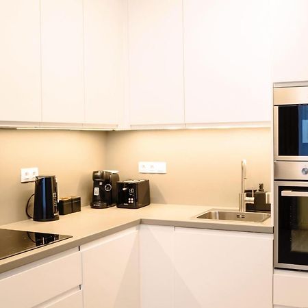 Tran Chien Apartment With Free Private Parking Praag Buitenkant foto