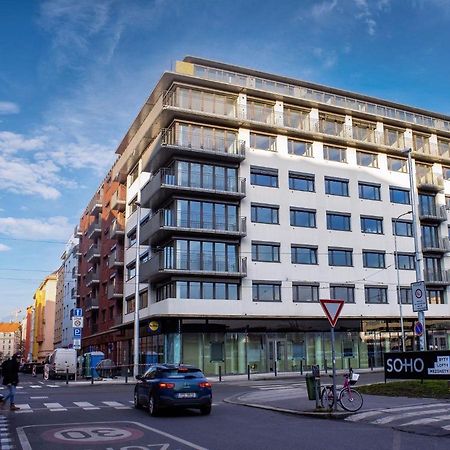 Tran Chien Apartment With Free Private Parking Praag Buitenkant foto