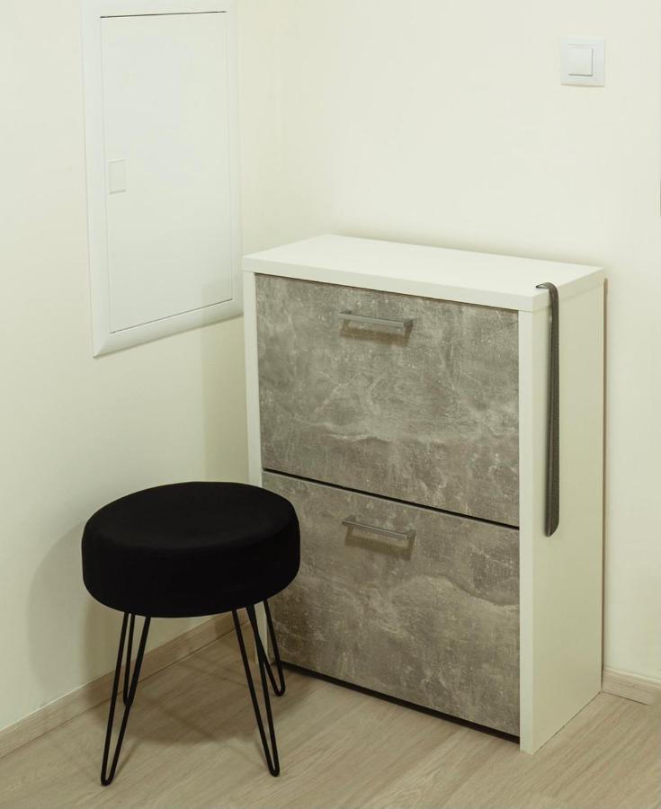 Tran Chien Apartment With Free Private Parking Praag Buitenkant foto